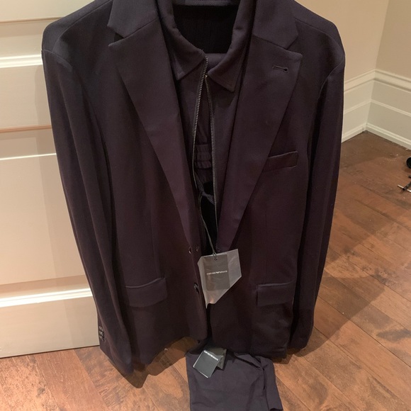 Brand new suit - Picture 2 of 5